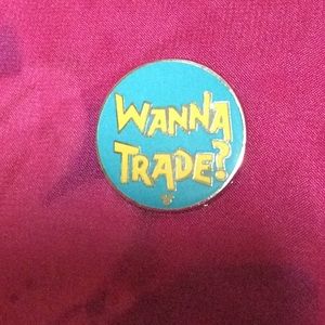 🔥 Wanna trade? Hidden Mickey Disney pin